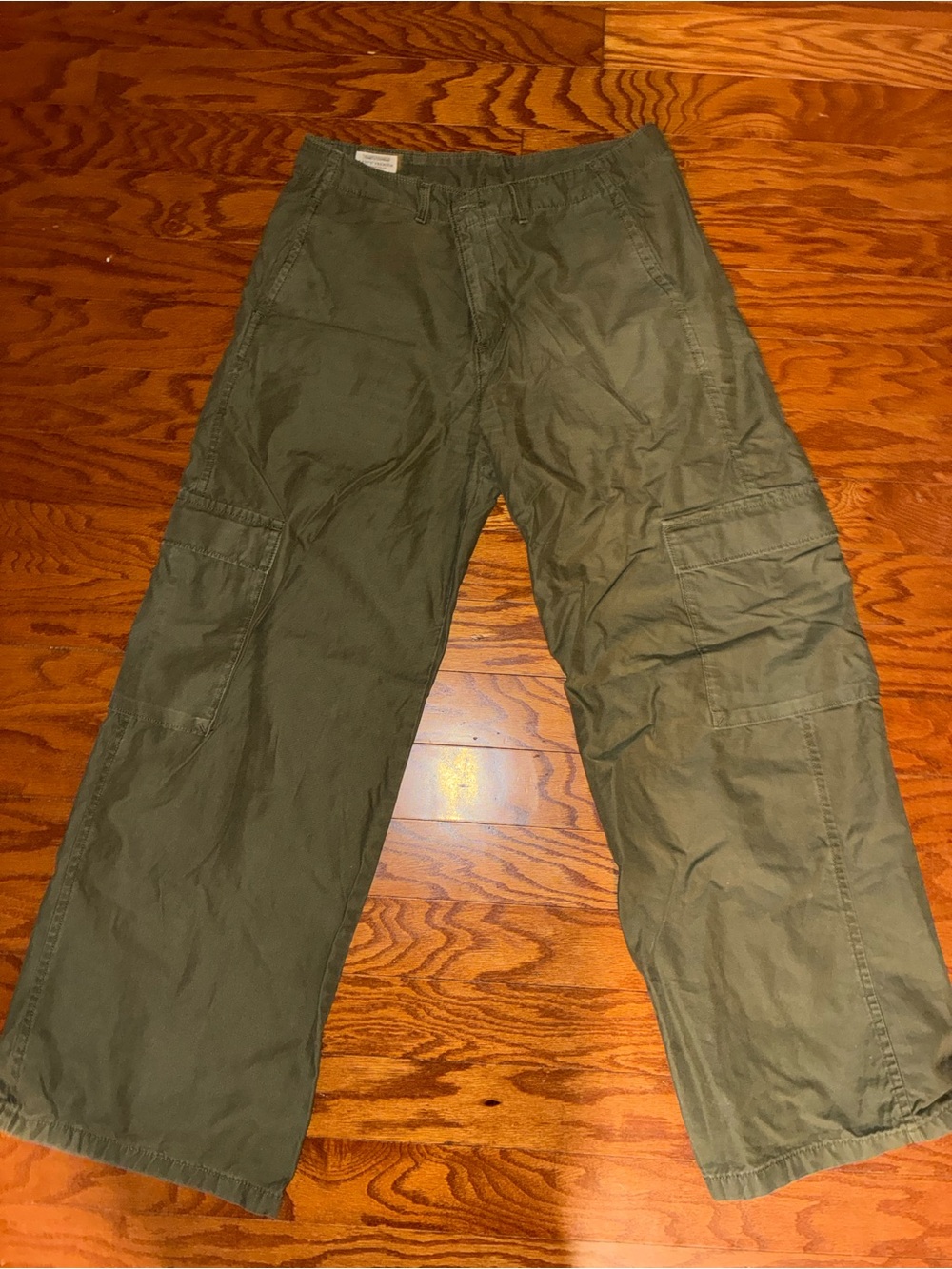 Levi’s Premium Olive Green Cargo Pants Size 30